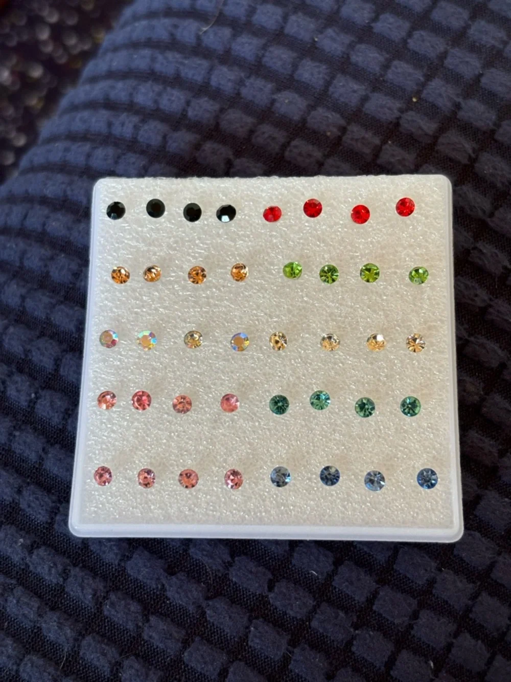 Nose Stud Set with Multicolor Gemstone - 3mm - Picture 2 of 3